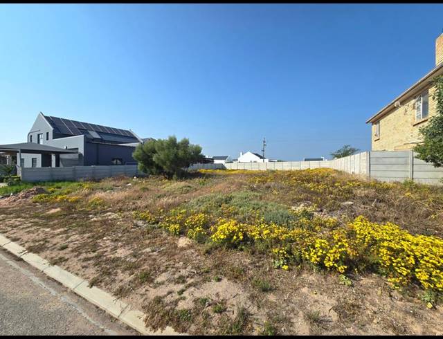 LAND FOR SALE IN BRITANNIA BAY